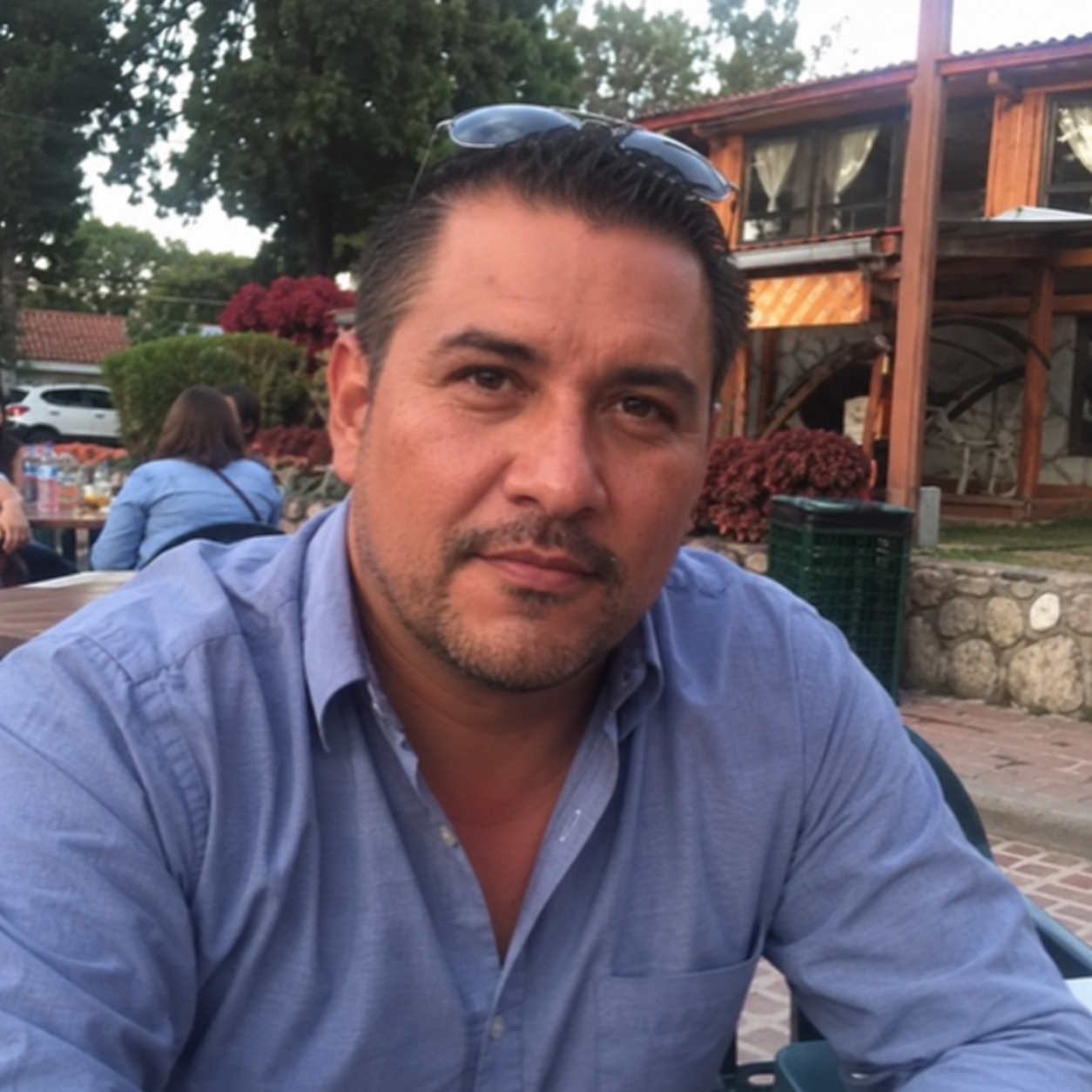 Carlos H.